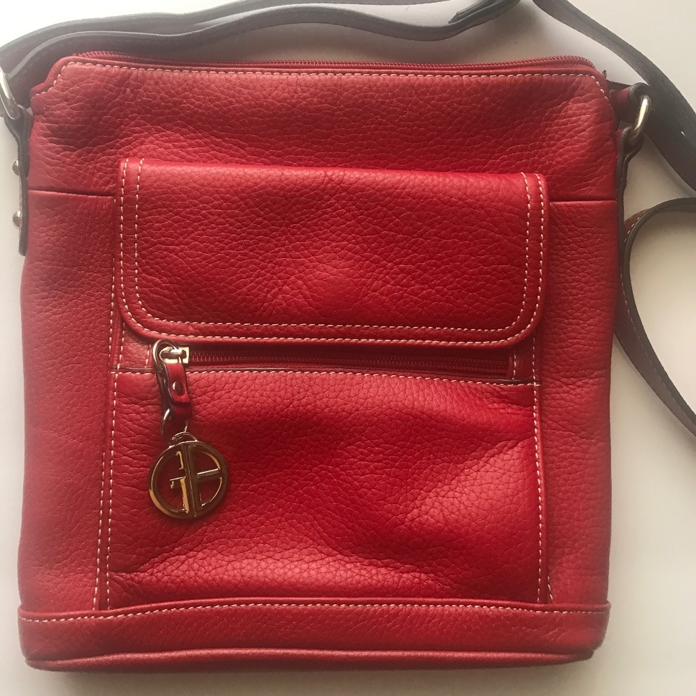 Giani Bernini. Red Leather Crossbody Bag. Wine Red